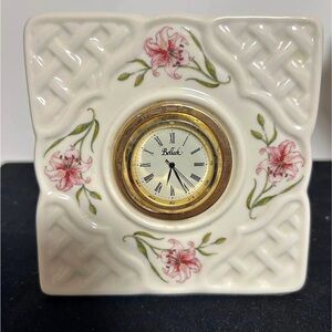 Beautiful Vintage Floral Accent Belleek Pottery Ireland Country Trellis Clock